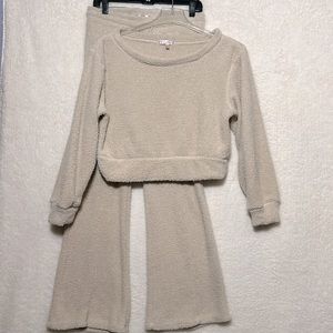 Sincerely Jules fuzzy lightweight loungewear set size large